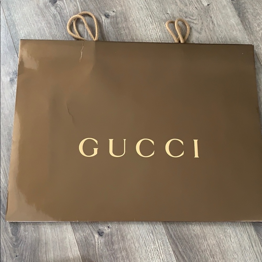 Gucci shopping bag